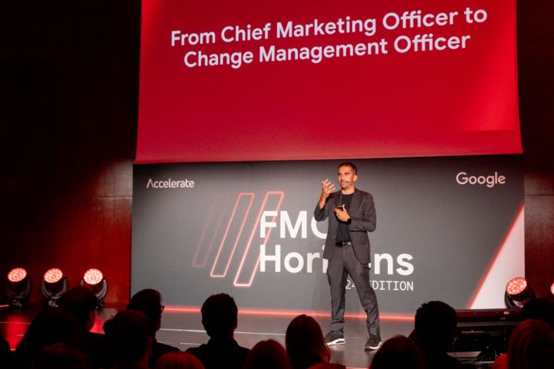 Vincenzo Riili delivering Keynote at IAB Forum